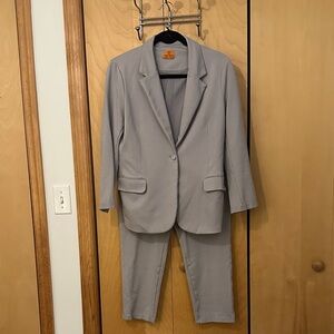 Women’s Gray Blazer and Pants Set